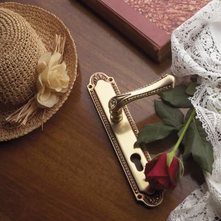 Mosazné dveřní kliky Retro design #kliky #mosaznékliky #kovanidverni